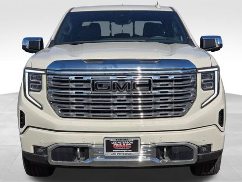 New 2026 GMC Sierra 1500 Denali w/ Denali Reserve Package AWD/4WD image 8