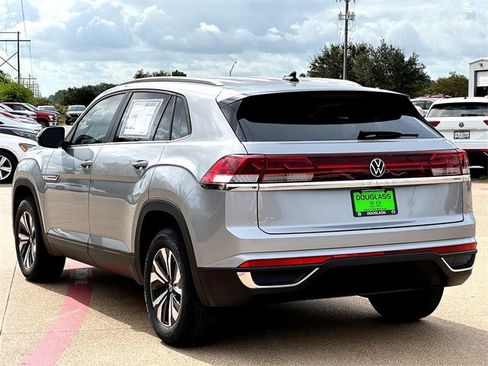 New 2026 Volkswagen Atlas Cross Sport SE image 6