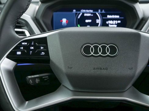 Used 2025 Audi Q4 e-tron Premium Plus w/ Premium Plus image 10