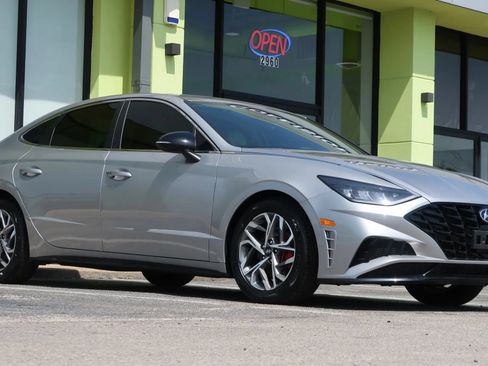 Used 2021 Hyundai Sonata SEL FWD image 6