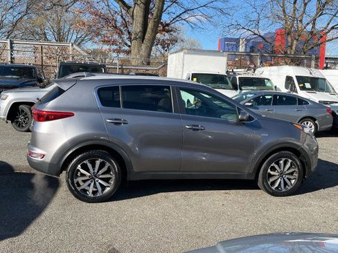 Used 2017 Kia Sportage EX image 4