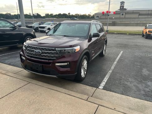 Used 2022 Ford Explorer King Ranch w/ Class IV Trailer Tow Package AWD/4WD image 2