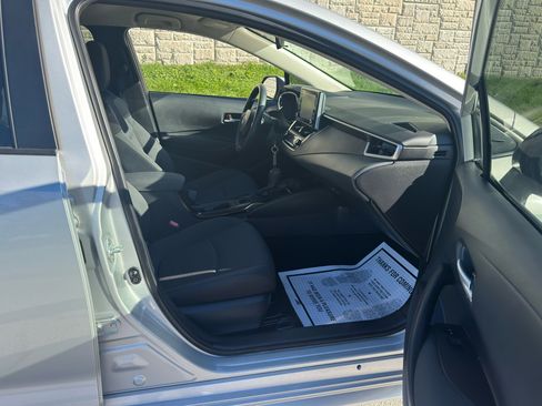 Used 2021 Toyota Corolla LE image 27