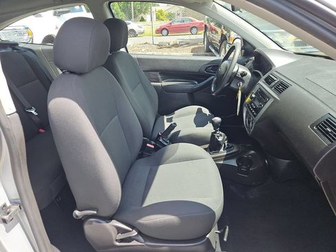 Used 2007 Ford Focus S FWD image 15