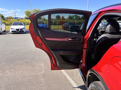New 2025 Alfa Romeo Stelvio Sprint image 24