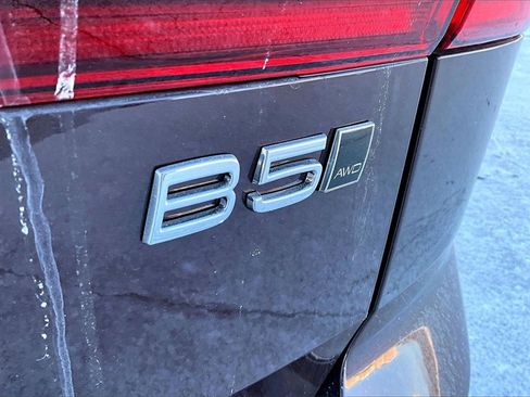 New 2026 Volvo XC60 B5 Plus w/ Protection Package Premier image 9