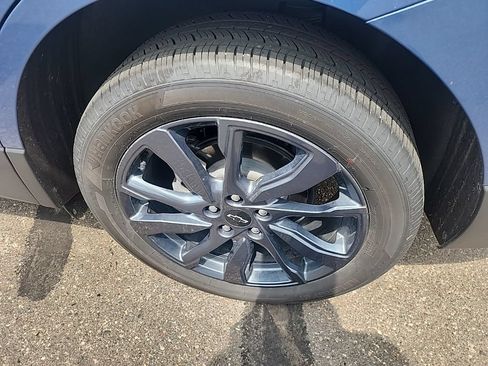Used 2024 Chevrolet Equinox RS w/ RS Leather Package AWD/4WD image 5