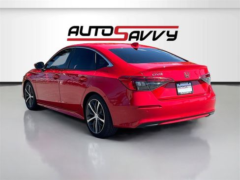 Used 2022 Honda Civic Touring image 5