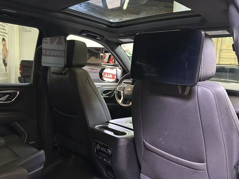 Used 2021 Chevrolet Tahoe LT w/ Rear Media and Nav Package RWD image 21