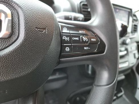 Used 2025 RAM ProMaster 2500 w/ Convenience Group FWD image 17