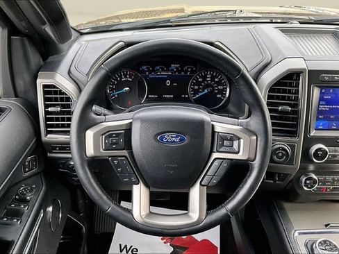Used 2021 Ford Expedition Max XLT image 8