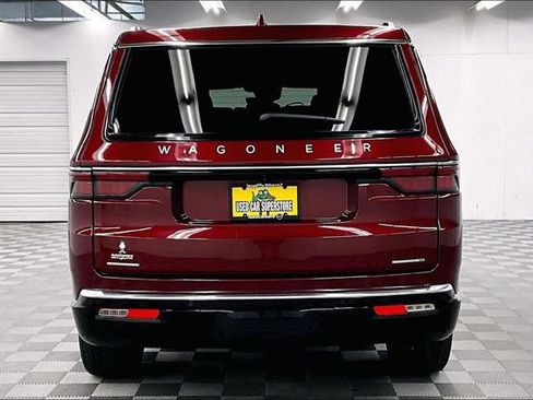 Used 2022 Jeep Wagoneer Series II AWD/4WD image 5