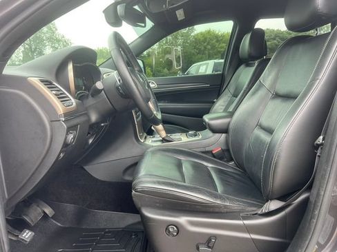 Used 2016 Jeep Grand Cherokee Limited AWD/4WD image 4