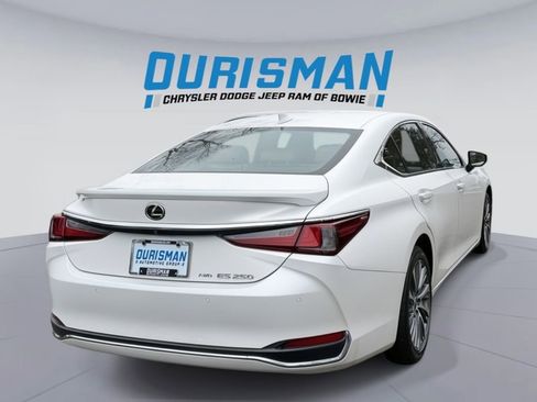 Used 2021 Lexus ES 250 w/ Premium Package image 3