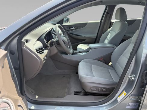 Used 2024 Chevrolet Malibu LT FWD image 11