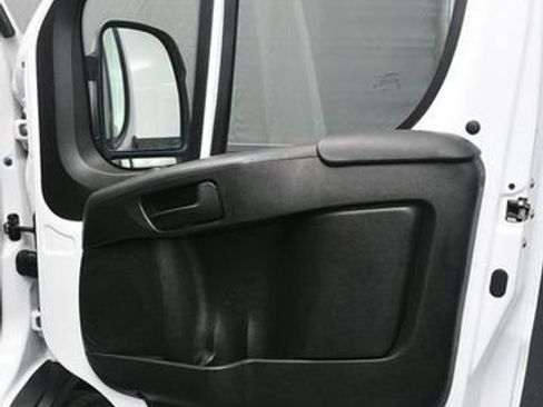 Used 2024 RAM ProMaster 2500 w/ Convenience Group FWD image 15