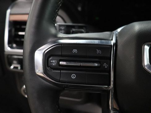 Used 2025 GMC Yukon Denali AWD/4WD image 37