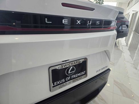 New 2026 Lexus RZ 350e image 17