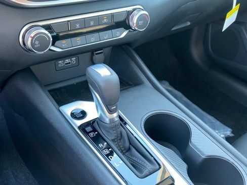 New 2026 Nissan Altima 2.5 SV FWD image 17