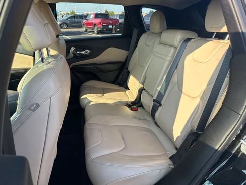 Used 2015 Jeep Cherokee Limited AWD/4WD image 14