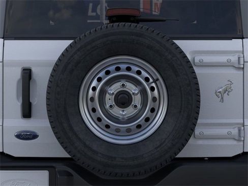 New 2025 Ford Bronco 4-Door image 24