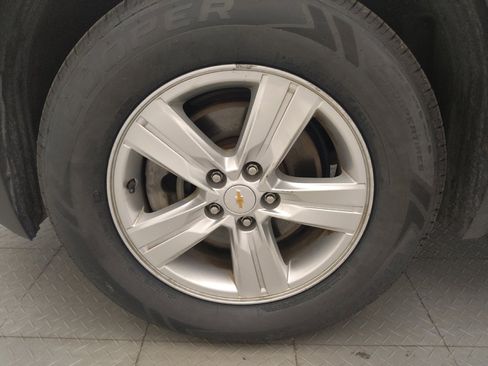 Used 2021 Chevrolet Trax LT w/ LT Convenience Package AWD/4WD image 31
