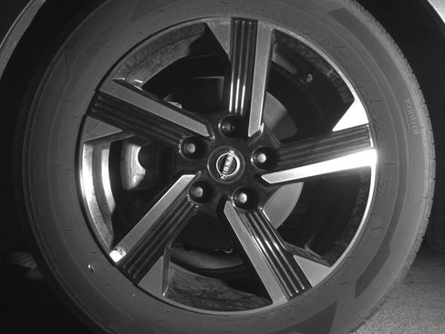 Used 2025 Nissan Sentra SV FWD image 12