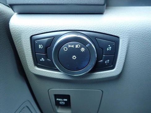 Used 2016 Ford F150 XLT AWD/4WD image 20