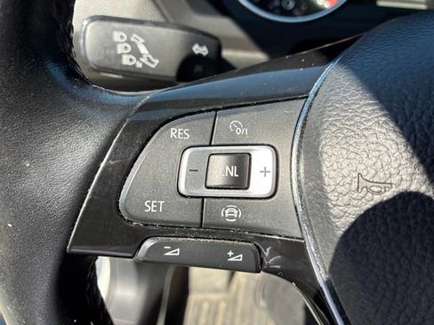 Used 2019 Volkswagen Tiguan SE w/ Panoramic Sunroof Package AWD/4WD image 20