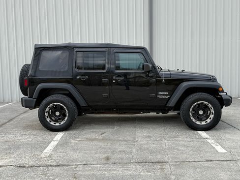 Used 2016 Jeep Wrangler Unlimited Sport w/ Quick Order Package 24S image 4
