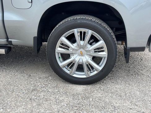New 2026 Chevrolet Silverado 1500 High Country AWD/4WD image 4