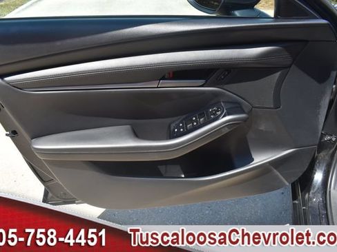 Used 2025 MAZDA MAZDA3 s Sport FWD image 17