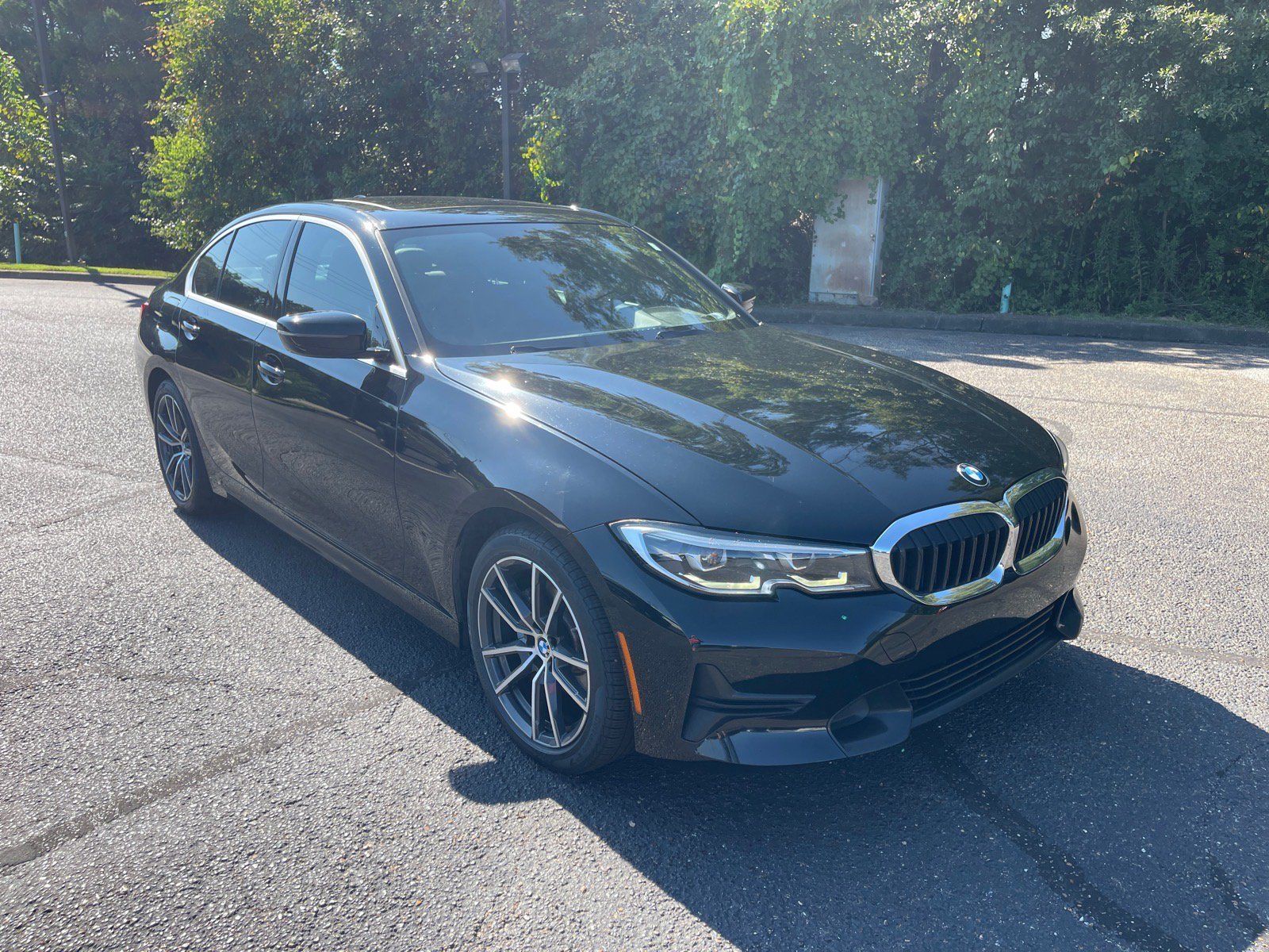 Used 2019 BMW 330i Sedan w/ Convenience Package RWD image 1