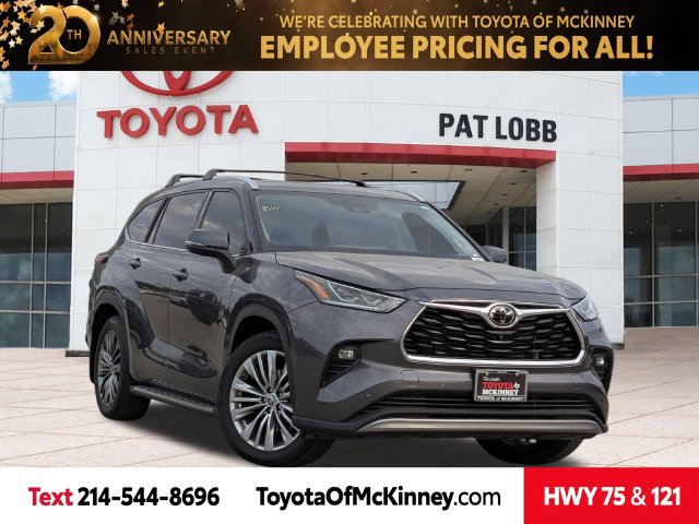 Used 2024 Toyota Highlander Platinum FWD 360° Tour
