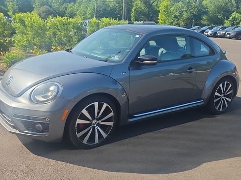 Used 2014 Volkswagen Beetle R-Line FWD image 12