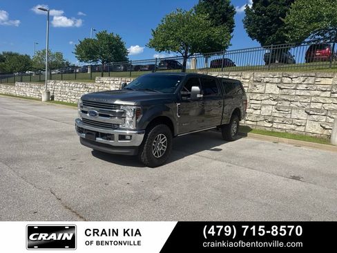 Used 2019 Ford F350 Lariat w/ Lariat Ultimate Package AWD/4WD image 2