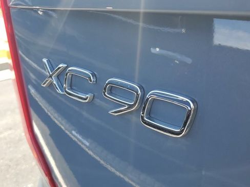 Used 2023 Volvo XC90 B6 Plus AWD/4WD image 5