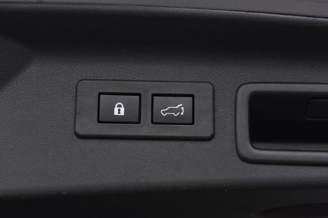 Used 2025 Subaru Forester Limited AWD/4WD image 24