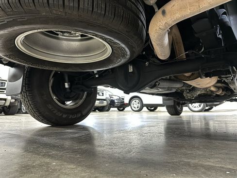 Used 2018 Toyota Tacoma SR image 11