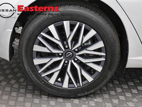 Used 2023 Nissan Altima 2.5 SV w/ SV Premium Package AWD/4WD image 31