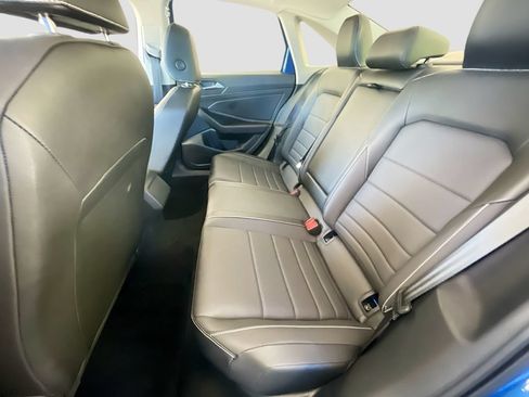 Used 2023 Volkswagen Jetta SE FWD image 23