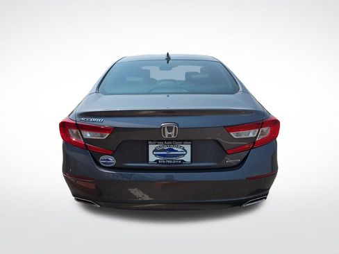 Used 2018 Honda Accord Touring image 8