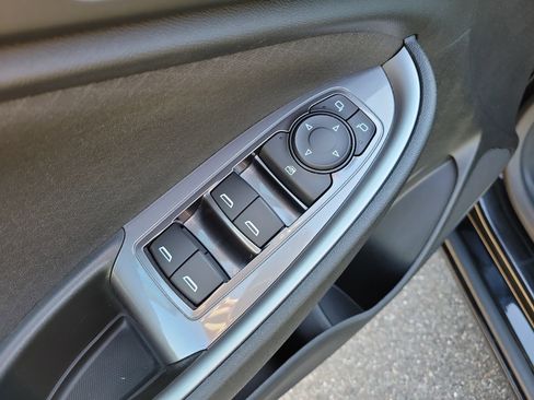 Used 2022 Chevrolet Malibu RS image 19