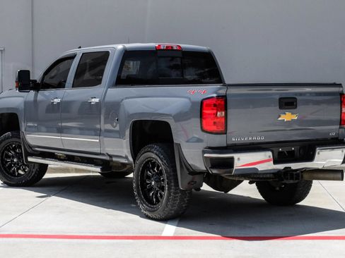 Used 2015 Chevrolet Silverado 2500 LTZ w/ Duramax Plus Package AWD/4WD image 15