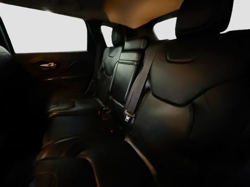 Used 2014 Jeep Cherokee Limited AWD/4WD image 23