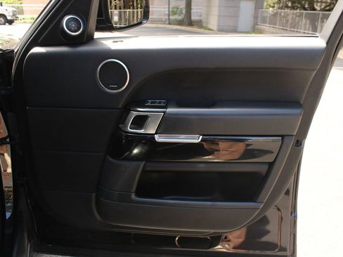 Used 2017 Land Rover Range Rover Long Wheelbase Supercharged image 28