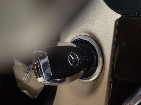 Used 2018 Mercedes-Benz CLA 250 image 17