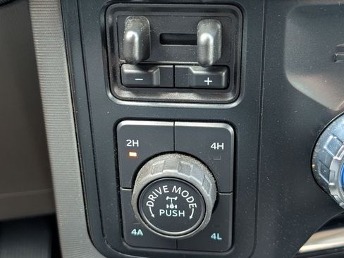 Used 2024 Ford F150 Platinum w/ Equipment Group 703A Plus AWD/4WD image 25
