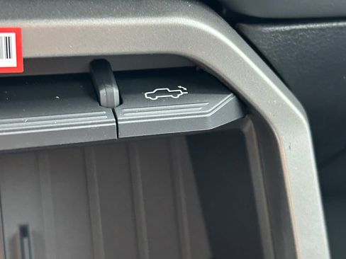 New 2026 Toyota Tundra Platinum AWD/4WD image 39