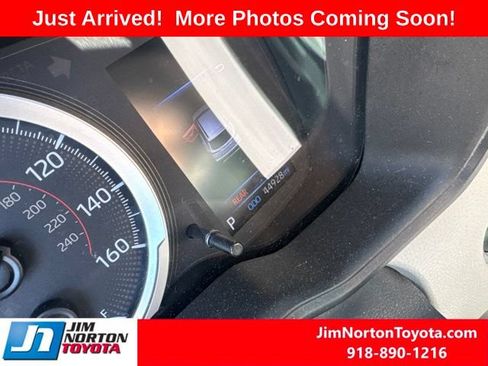 Used 2022 Toyota Corolla Cross LE FWD image 9